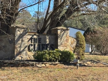 2806 Creek Point Rd, Graham, NC 27253