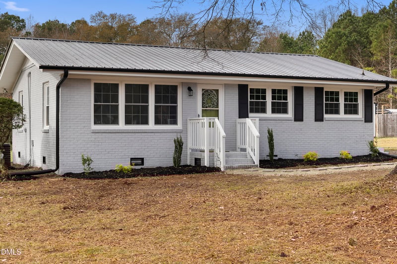 2806 Kendale Dr, Sanford, NC 27332