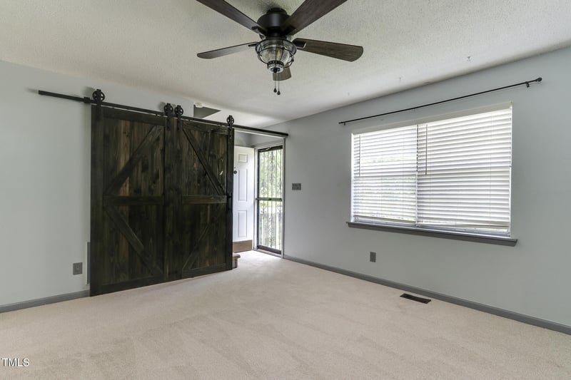2806 Ross Rd, Durham, NC 27703