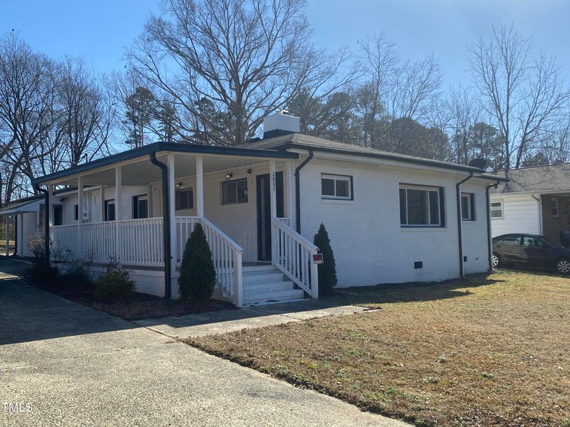 2807 Beechwood Dr, Durham, NC 27707