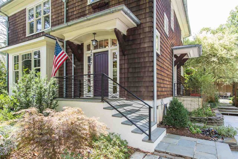 2807 Mayview Rd, Raleigh, NC 27607