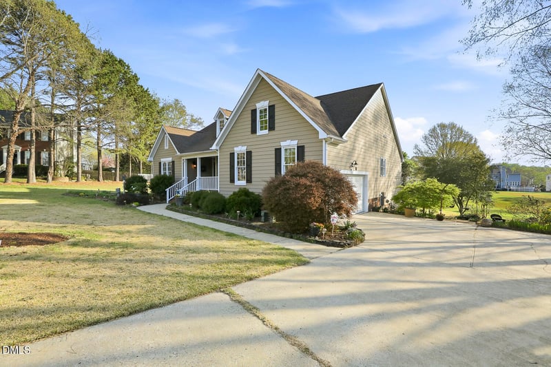 2808 Doves Nest Ct, Fuquay Varina, NC 27526