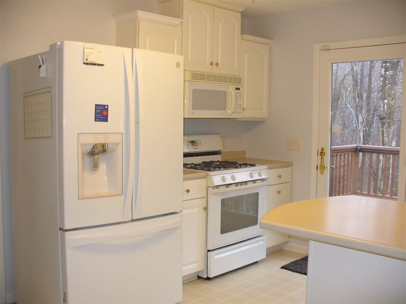 2808 Ferrand Dr, Durham, NC 27705