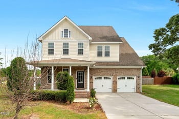 2808 Sand Trap Ln, Hope Mills, NC 28348