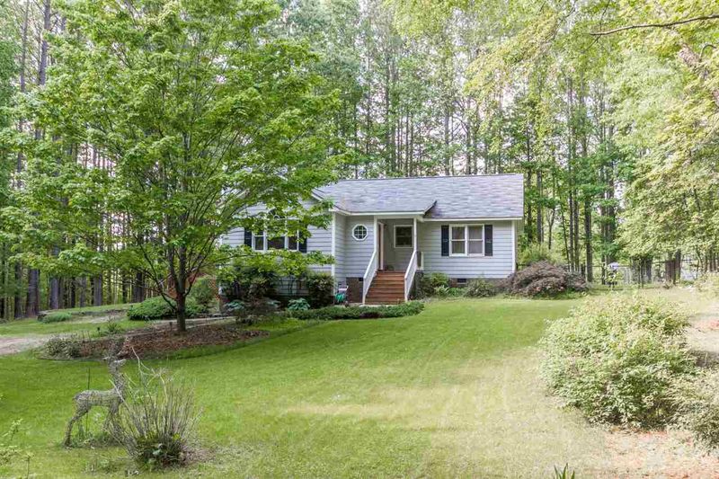 2808 Stageline Dr, Raleigh, NC 27603