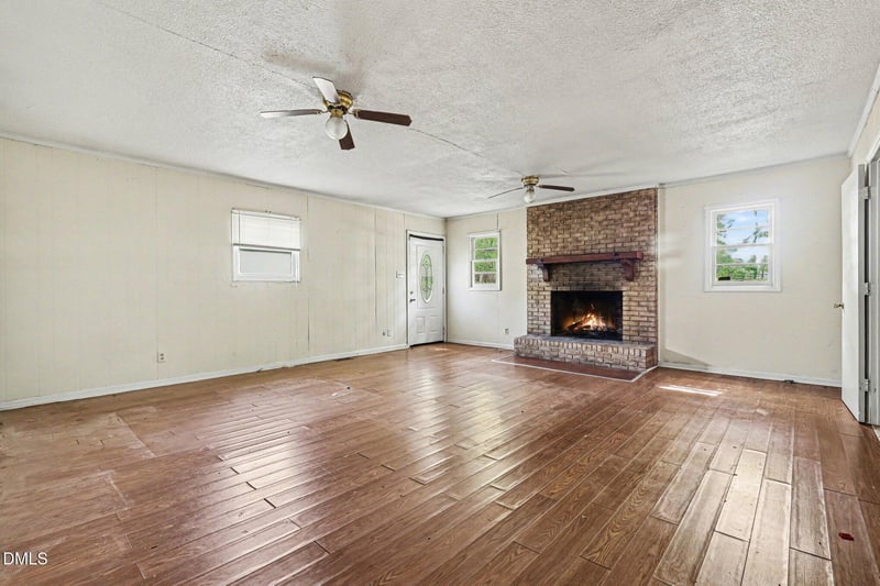 2809 Beechwood Dr, Durham, NC 27707