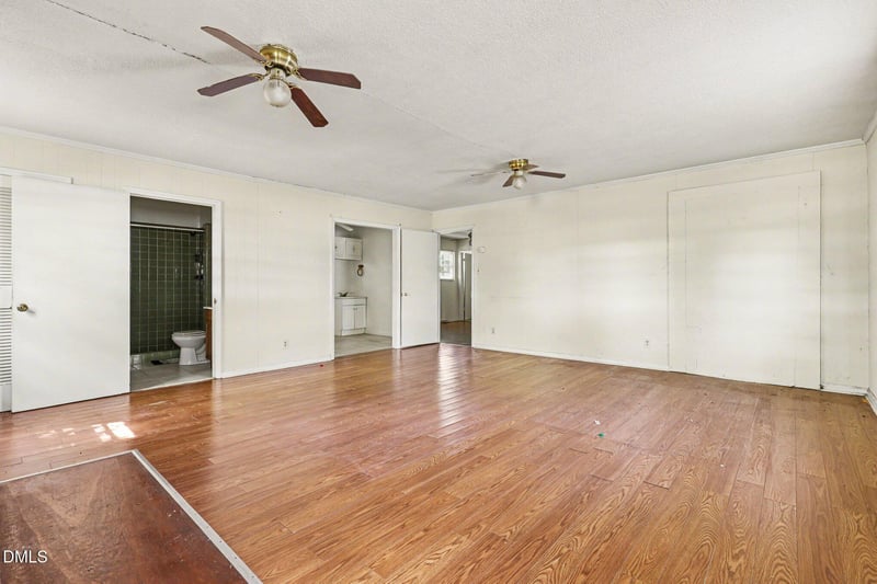 2809 Beechwood Dr, Durham, NC 27707