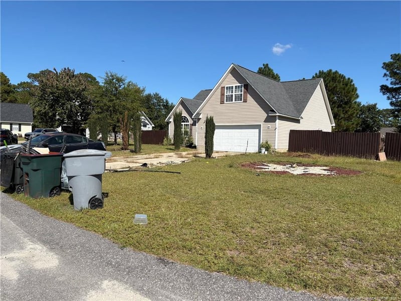 2809 Carabid Ct, Hope Mills, NC 28348