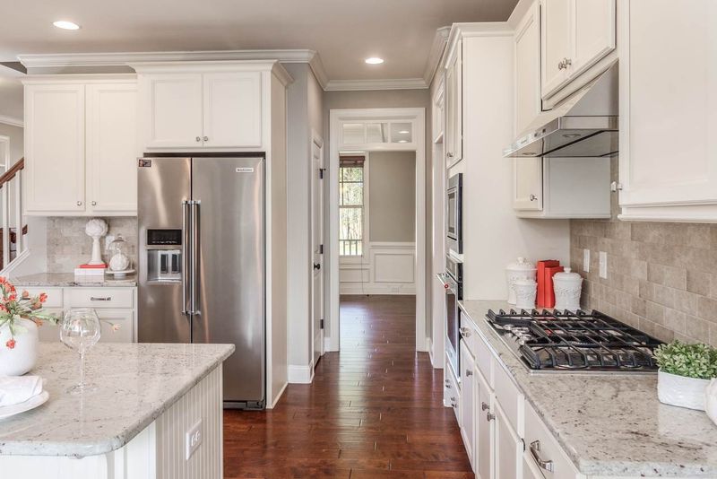 2809 Kingston Manor Dr, Wake Forest, NC 27587