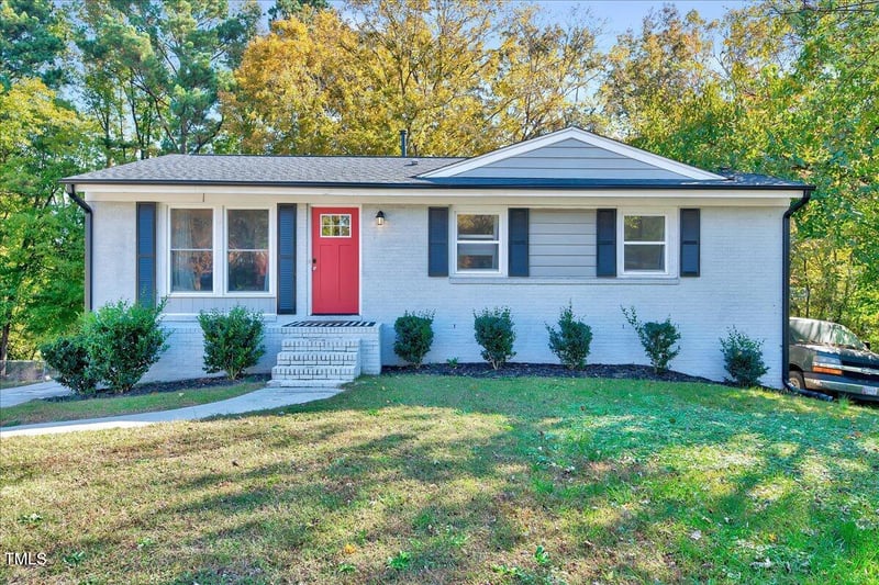 2809 Newark Dr, Raleigh, NC 27610