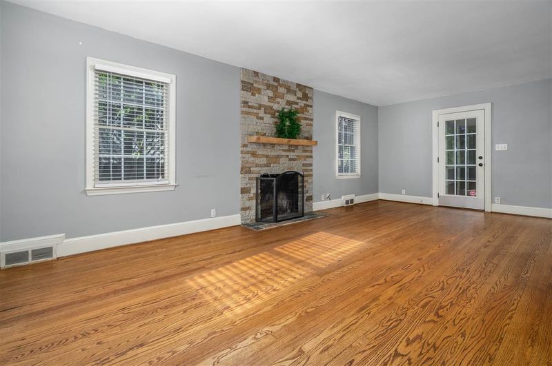 2809 Rothgeb Dr, Raleigh, NC 27609