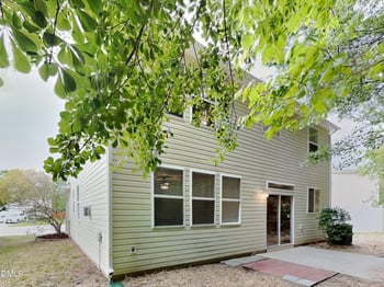 2809 Roundleaf Ct, Raleigh, NC 27604