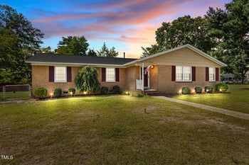 2809 Skycrest Dr, Fayetteville, NC 28304