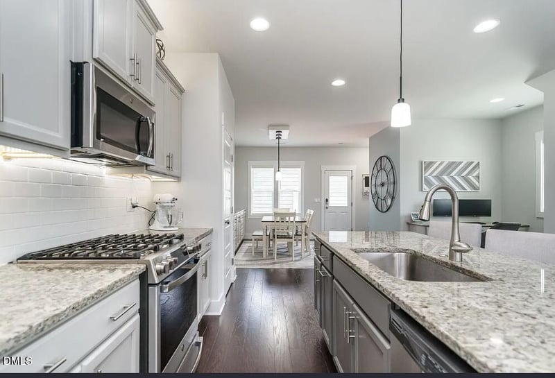281 Douglas Falls Dr, Wendell, NC 27591