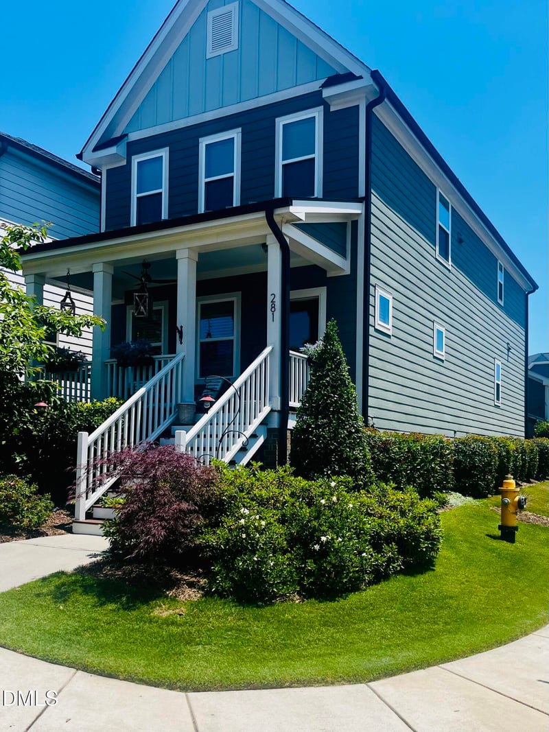 281 Douglas Falls Dr, Wendell, NC 27591