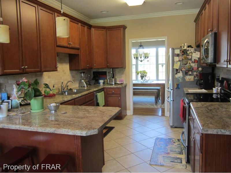 281 Glendale Cir, Sanford, NC 27330