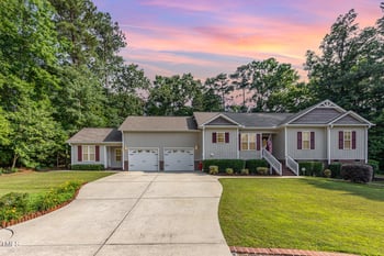 281 Kinsman Ct, Fuquay Varina, NC 27526