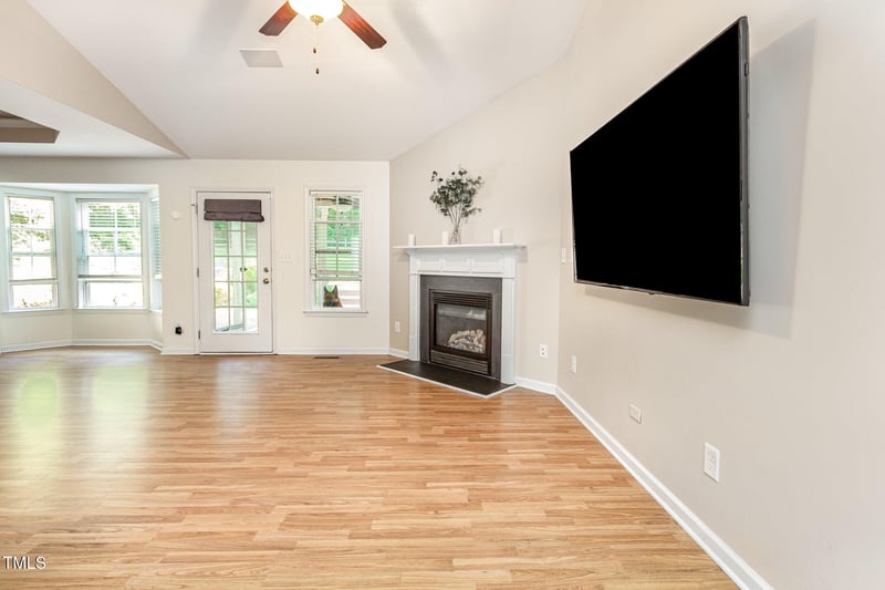 281 Kinsman Ct, Fuquay Varina, NC 27526