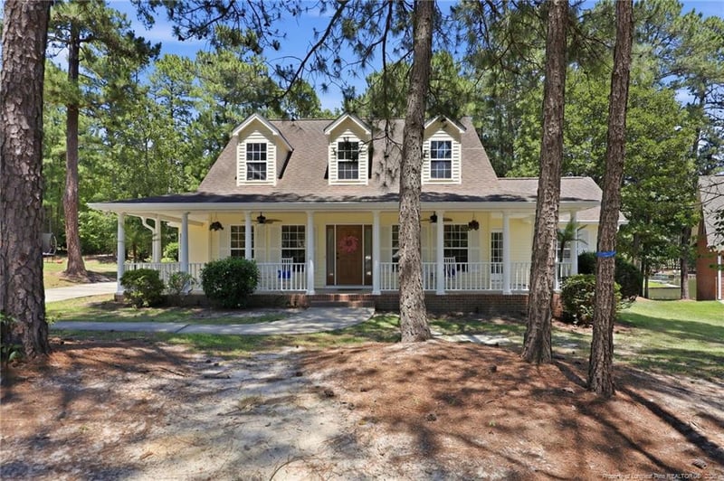 281 Pineridge Cv, Sanford, NC 27332