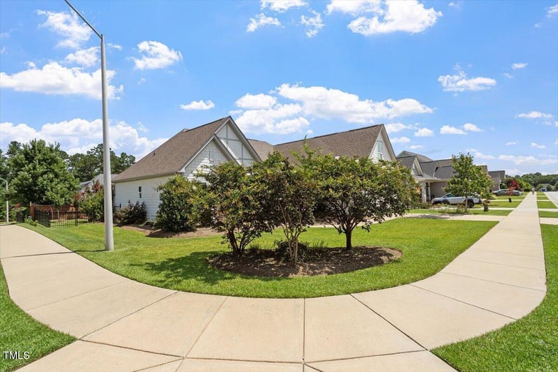 281 Rhoda Lilley Dr, Fuquay Varina, NC 27526