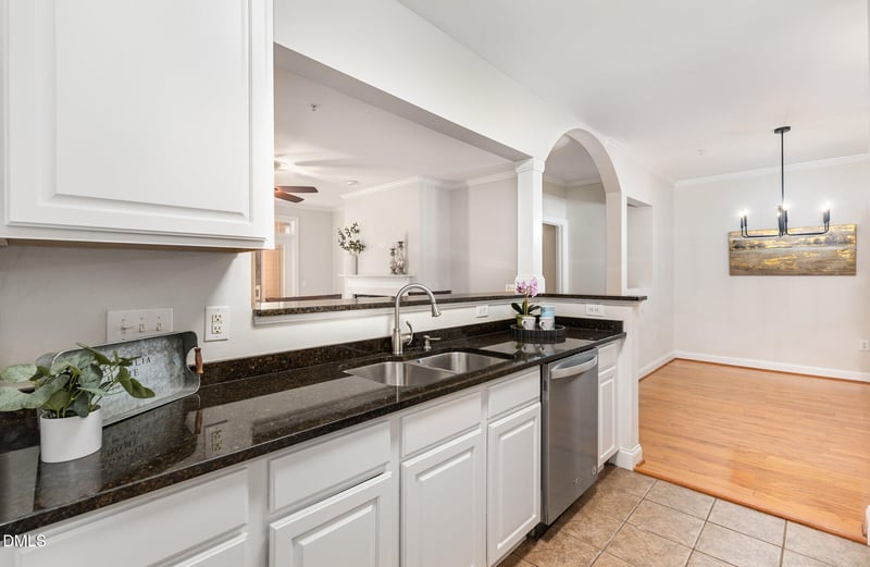 2810 Bedford Green Dr #104, Raleigh, NC 27604