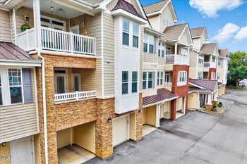 2810 Bedford Green Dr #201, Raleigh, NC 27604