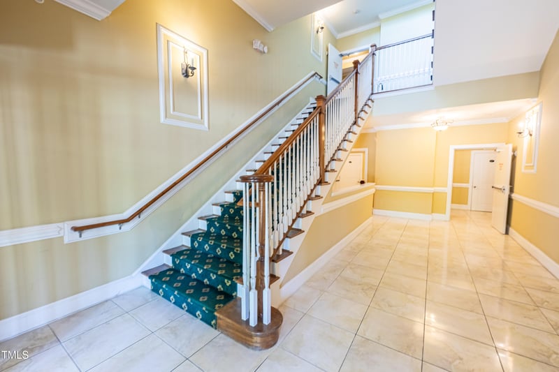2810 Bedford Green Dr #207, Raleigh, NC 27604