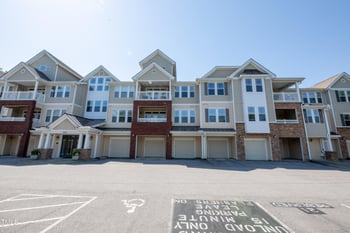 2810 Bedford Green Dr #207, Raleigh, NC 27604