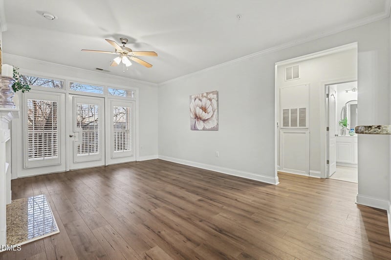 2810 Bedford Green Dr #207, Raleigh, NC 27604