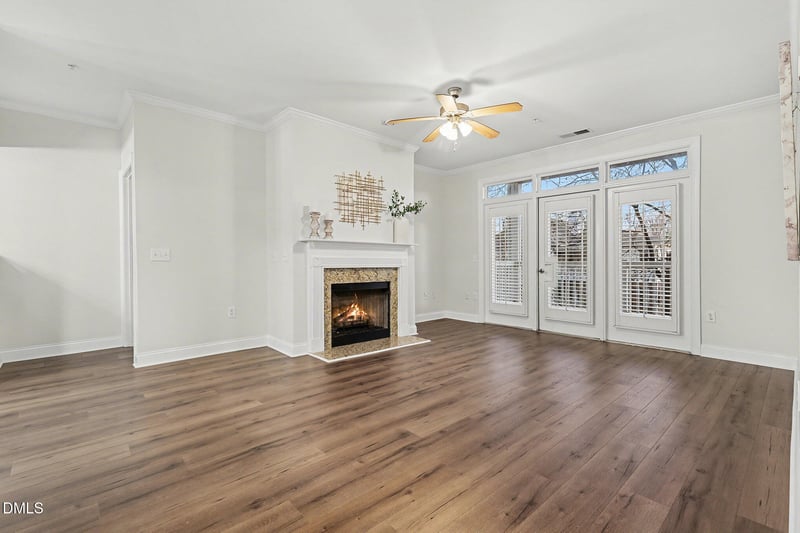 2810 Bedford Green Dr #207, Raleigh, NC 27604