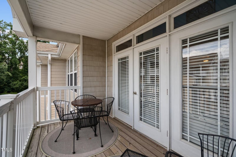 2810 Bedford Green Dr #300, Raleigh, NC 27604