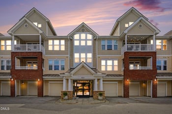 2810 Bedford Green Dr #305, Raleigh, NC 27604