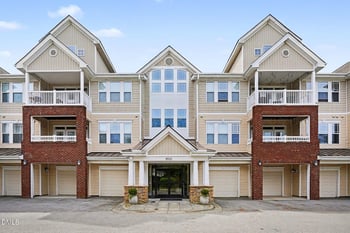 2810 Bedford Green Dr #305, Raleigh, NC 27604