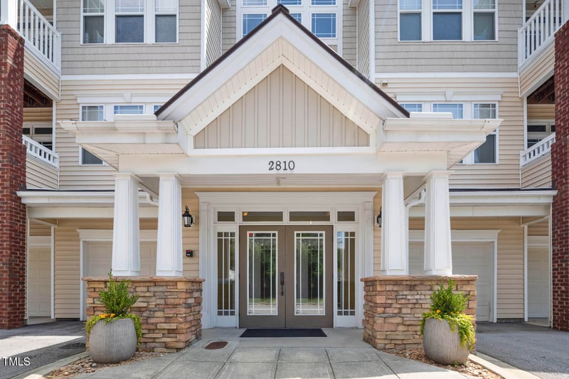 2810 Bedford Green Dr #5, Raleigh, NC 27604