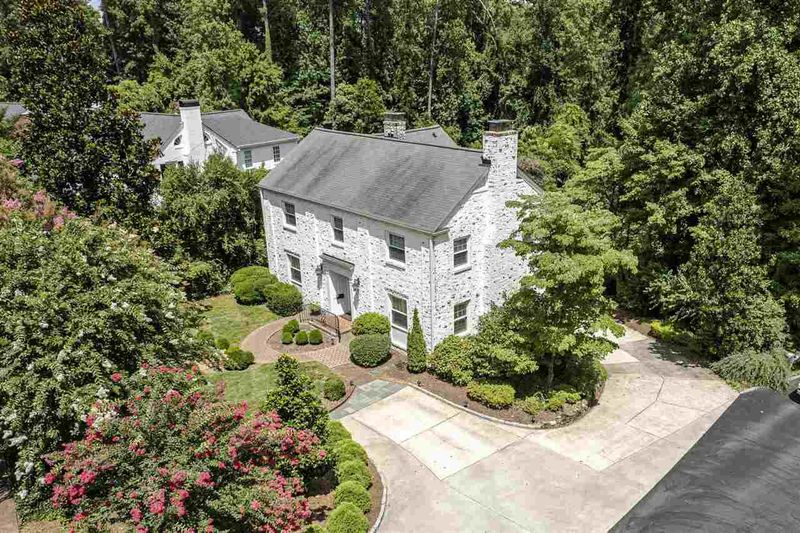 2810 Exeter Cir, Raleigh, NC 27608