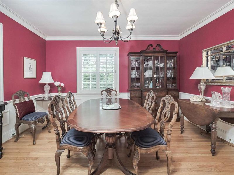 2810 Exeter Cir, Raleigh, NC 27608