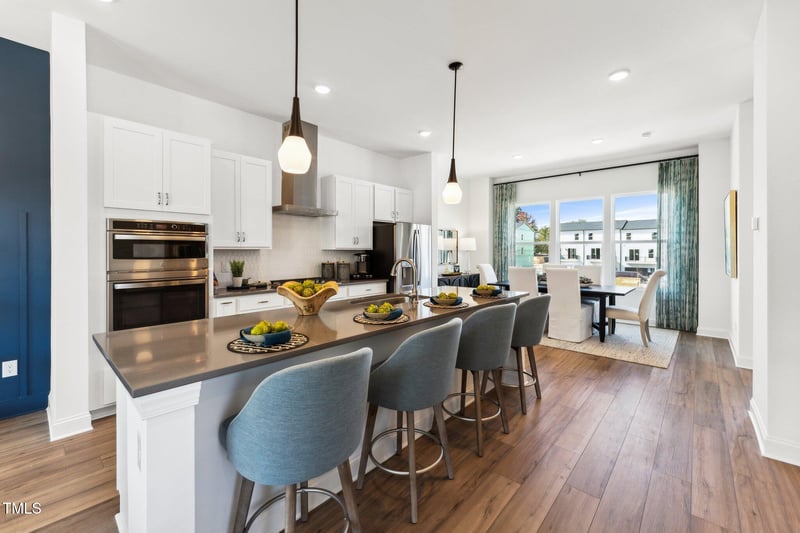 2810 Kempthorne Rd, Cary, NC 27519