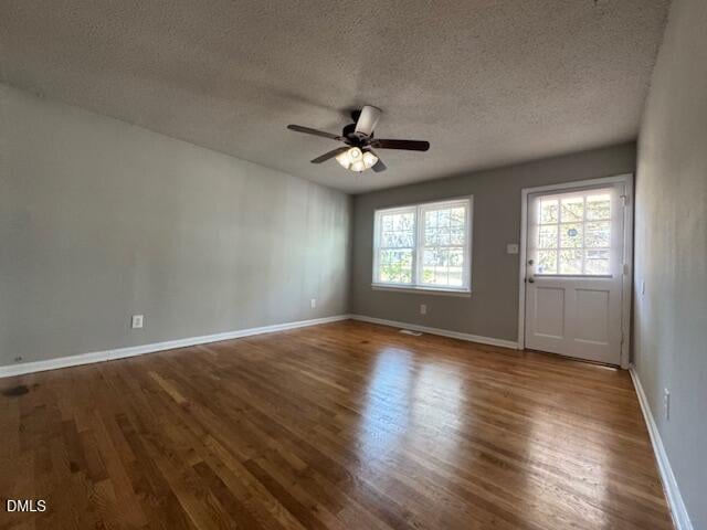 2811 Club Plaza Rd, Raleigh, NC 27603