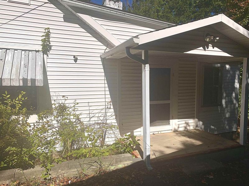2811 Dark Cir, Durham, NC 27707