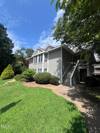 2811 Edridge Ct #201, Raleigh, NC 27612
