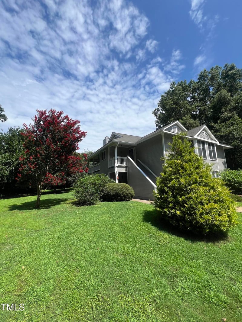 2811 Edridge Ct #201, Raleigh, NC 27612