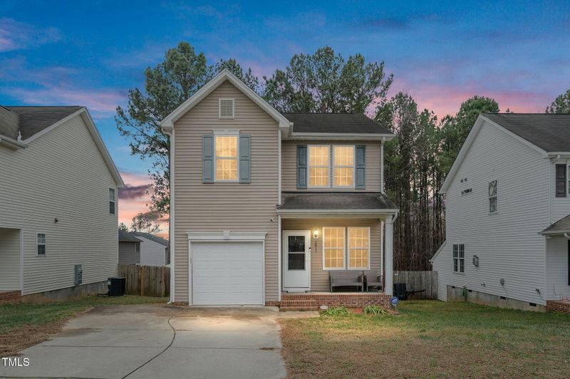 2811 Erinridge Rd, Raleigh, NC 27610