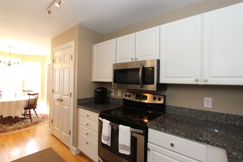2811 Sterling Park Dr, Raleigh, NC 27603