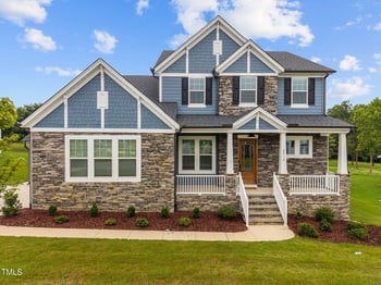 2812 Arrowsmith Dr, Fuquay Varina, NC 27526
