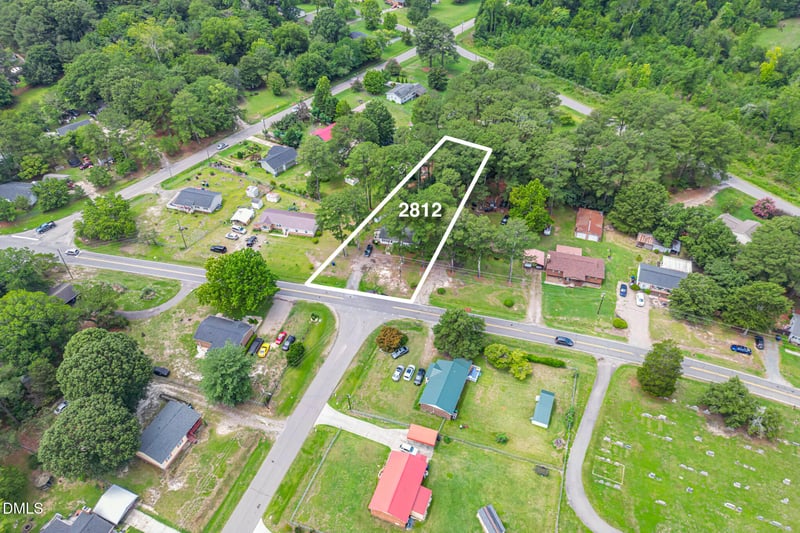 2812 Cemetery Rd, Sanford, NC 27332