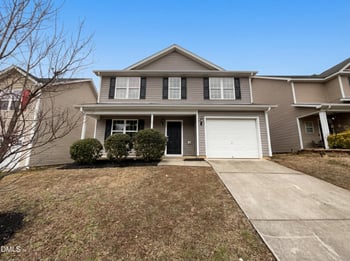 2812 Erinridge Rd, Raleigh, NC 27610