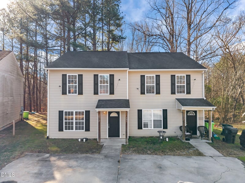 2812 Ferret Ct, Raleigh, NC 27610