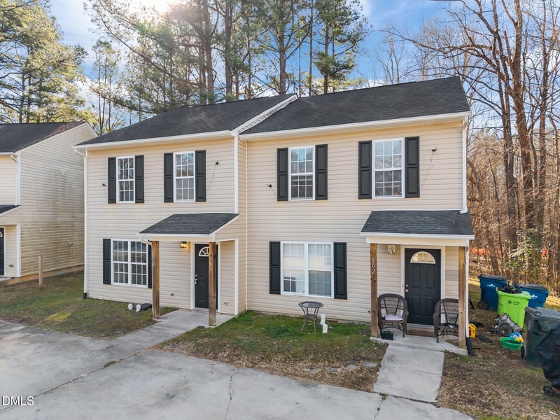 2812 Ferret Ct, Raleigh, NC 27610