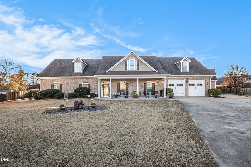 2812 Guildsmen Ct, Fayetteville, NC 28306