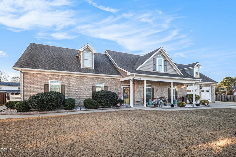 2812 Guildsmen Ct, Fayetteville, NC 28306